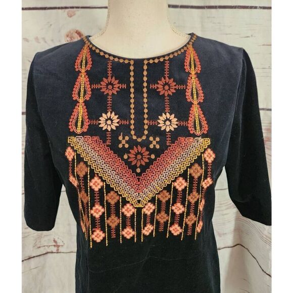 M.i.h Velvet Embroidered Half Sleeve Dress Size Medium - Picture 4 of 6